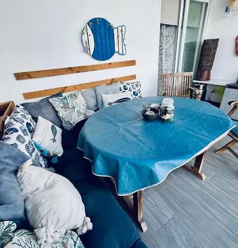 La Casita Azul